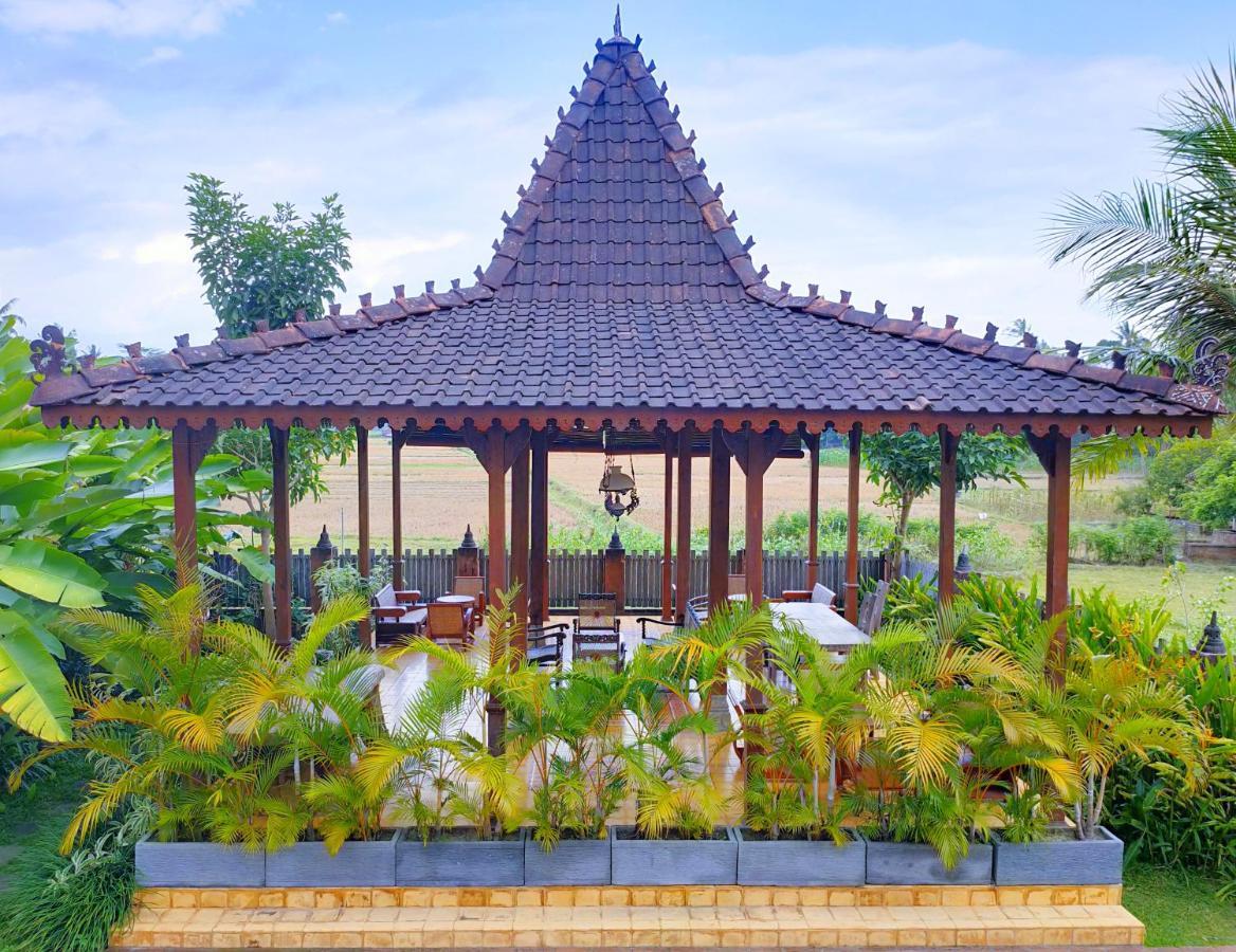 The Amrta Borobudur Muntilan Eksteriør billede